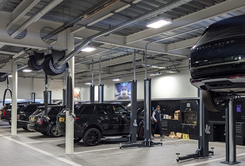 Working together with the client, CCS was appointed by Jaguar Land Rover, West London to provide extensive vehicle lift installation