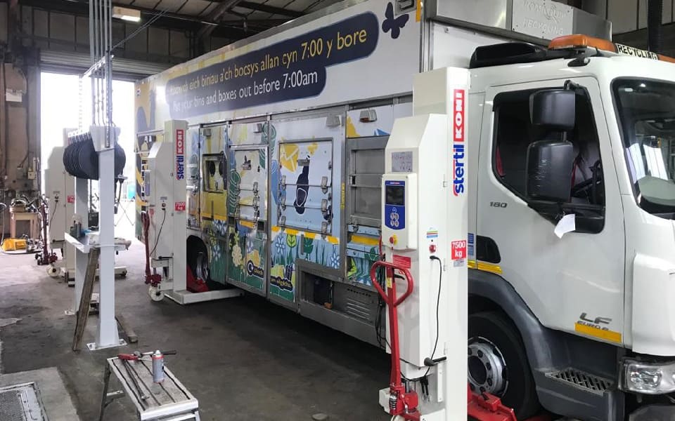 Mobile column vehicle lifts each with a lifting capacity of 7500kg supplied and installed by CCS Garage Equipment for Biffa’s Anglesey depot in North Wales