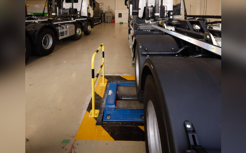 Diamond Trucks' workshop in operation, accommodating multiple HGVs from the dealership's Renault Trucks commercial vehicle range during maintenance and servicing for its fleet operator clients
