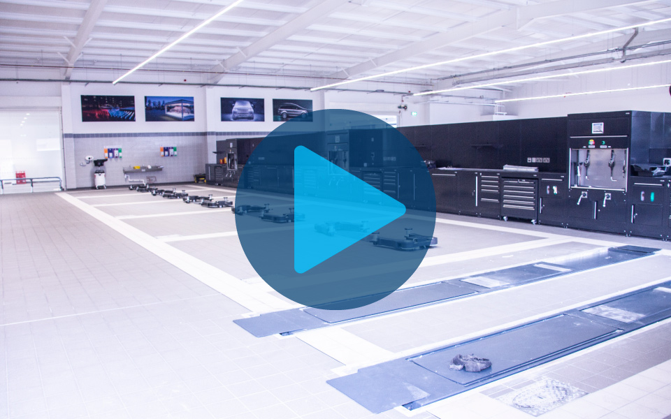 Complete garage equipment installation project management throughout from CCS, delivering this high-specification servicing department for Jaguar Land Rover, Belfast’s new dealership