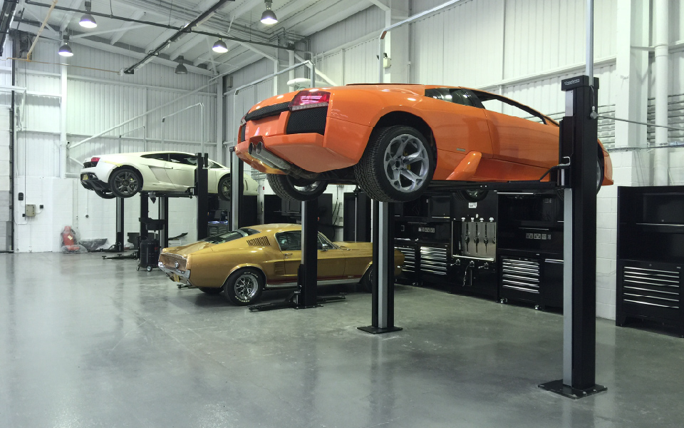 CCS’ completed garage equipment installation project at Lamborghini, Stockport, including bespoke workshop design for the dealership