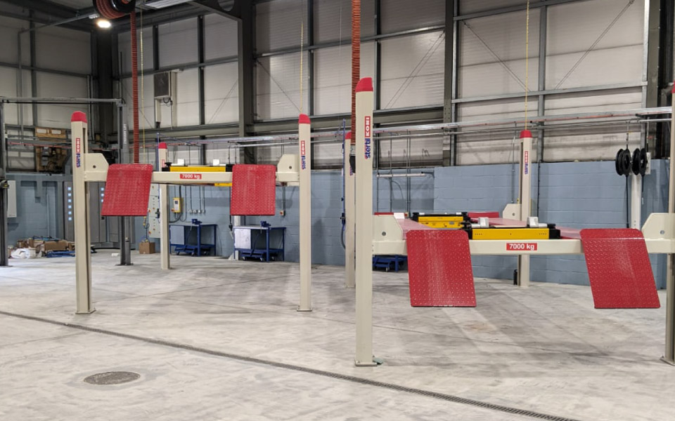 7T 4-post Stertil Koni commercial vehicle lifts, offering excellent capacity for the maintenance of South Western Ambulance Service's complete vehicle fleet