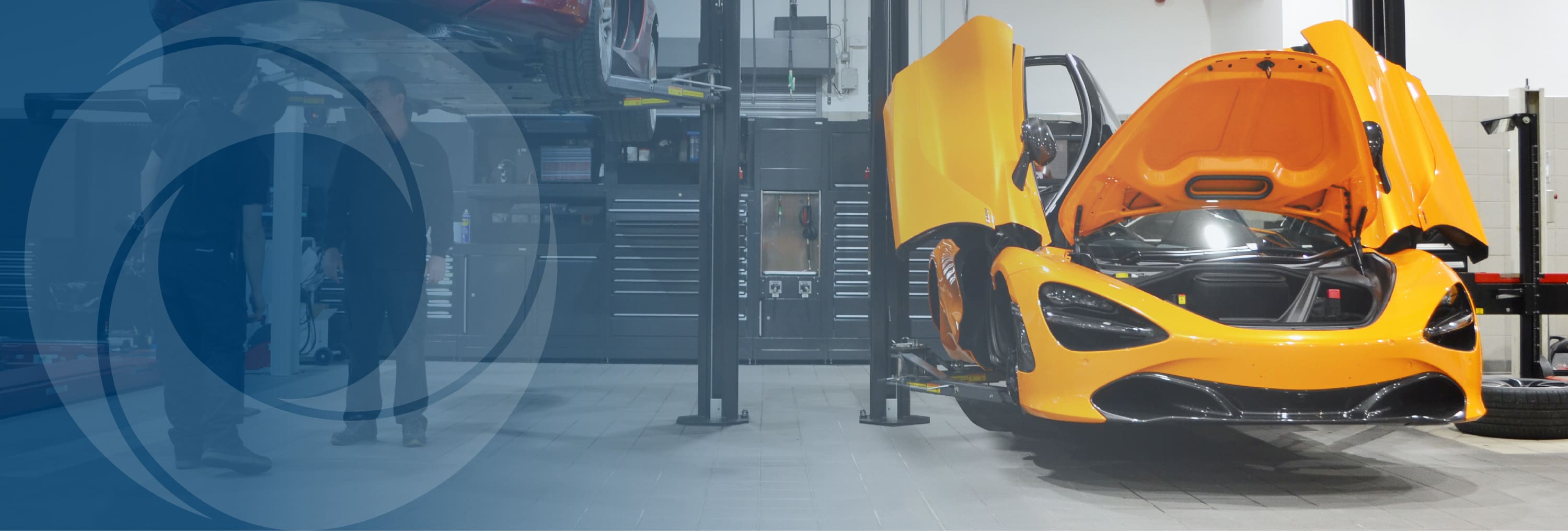 Garage equipment services for retail workshops